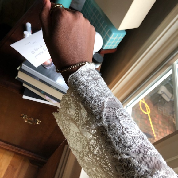 Lace long sleeve top - Picture 3 of 3